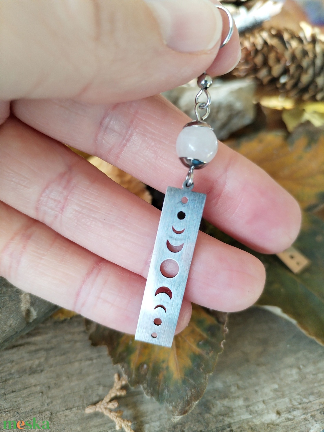 Holdfázis acél fülbevaló - fehér holdkő - ékszer - fülbevaló - lógó fülbevaló - Meska.hu