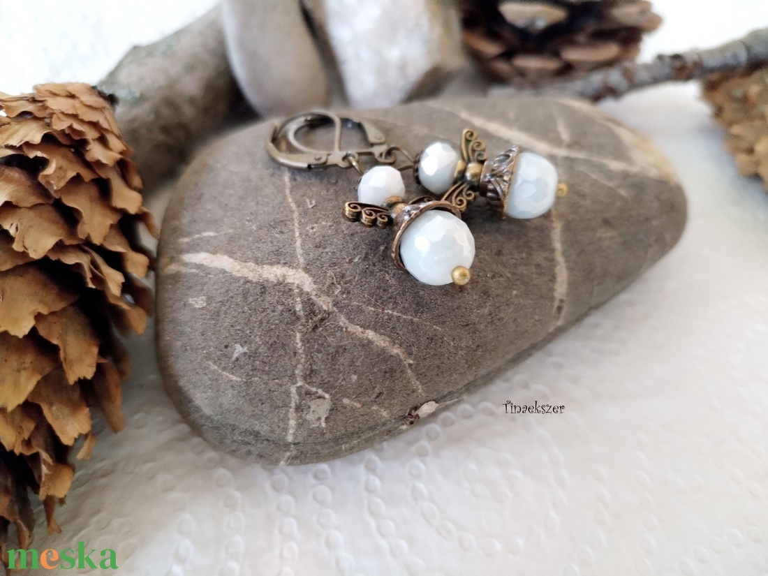 Angyal fülbevaló #1 - fehér üveggyöngy - ékszer - fülbevaló - lógó fülbevaló - Meska.hu