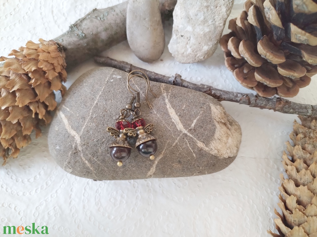 Angyal fülbevaló #2 - bordó gránát és üveggyöngy - ékszer - fülbevaló - lógó fülbevaló - Meska.hu