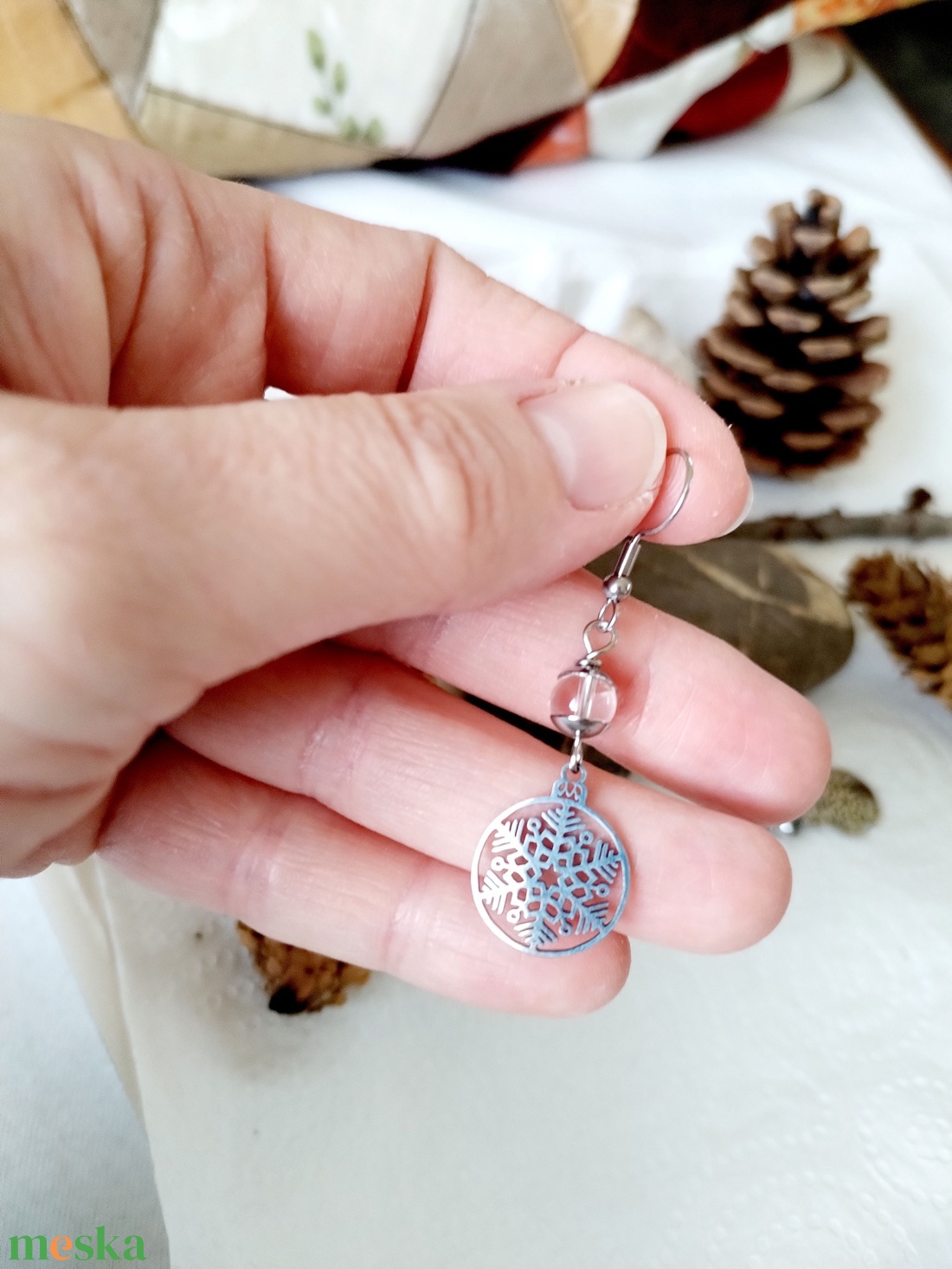 Hópehely acél fülbevaló - hegyikristály ásvánnyal - ékszer - fülbevaló - lógó fülbevaló - Meska.hu