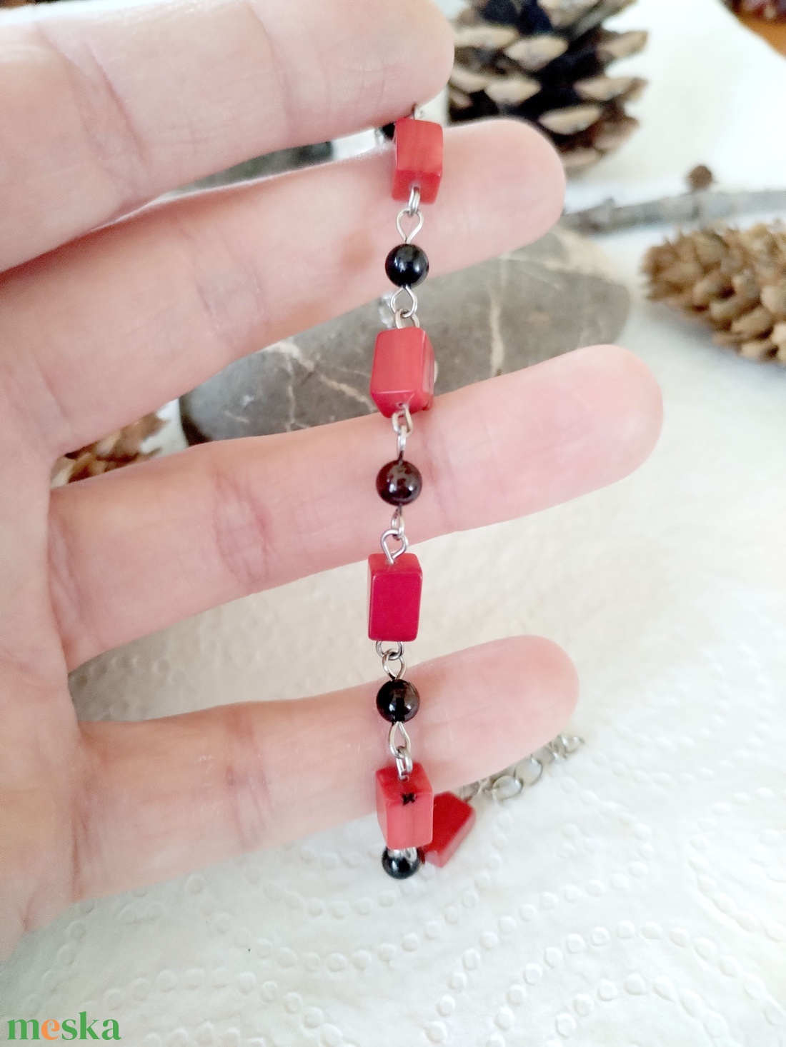 Korall és gránát acél karkötő - ékszer - karkötő - ásványkarkötő - Meska.hu