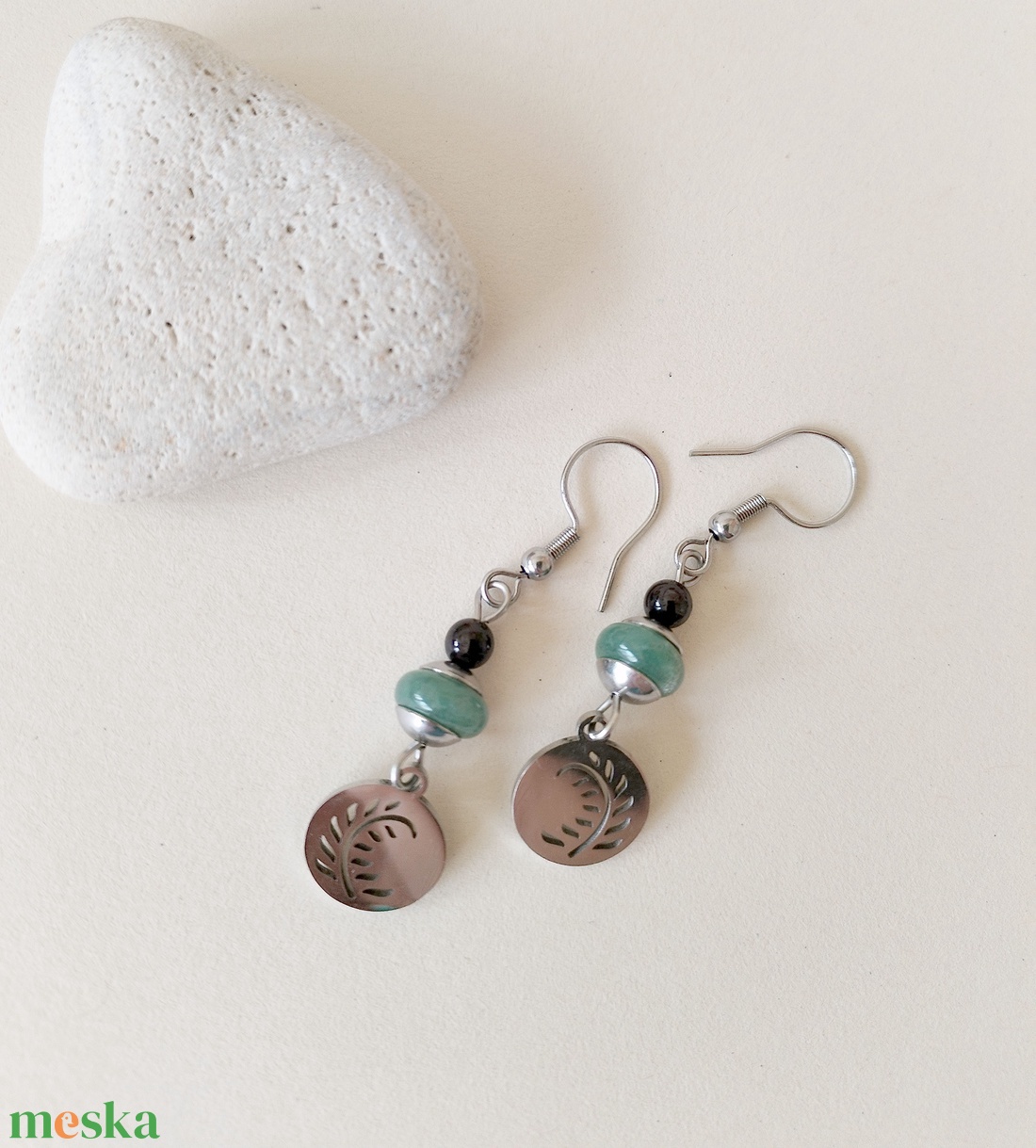 Acél páfrány fülbevaló - bordó gránát és zöld aventurin - ékszer - fülbevaló - lógó fülbevaló - Meska.hu