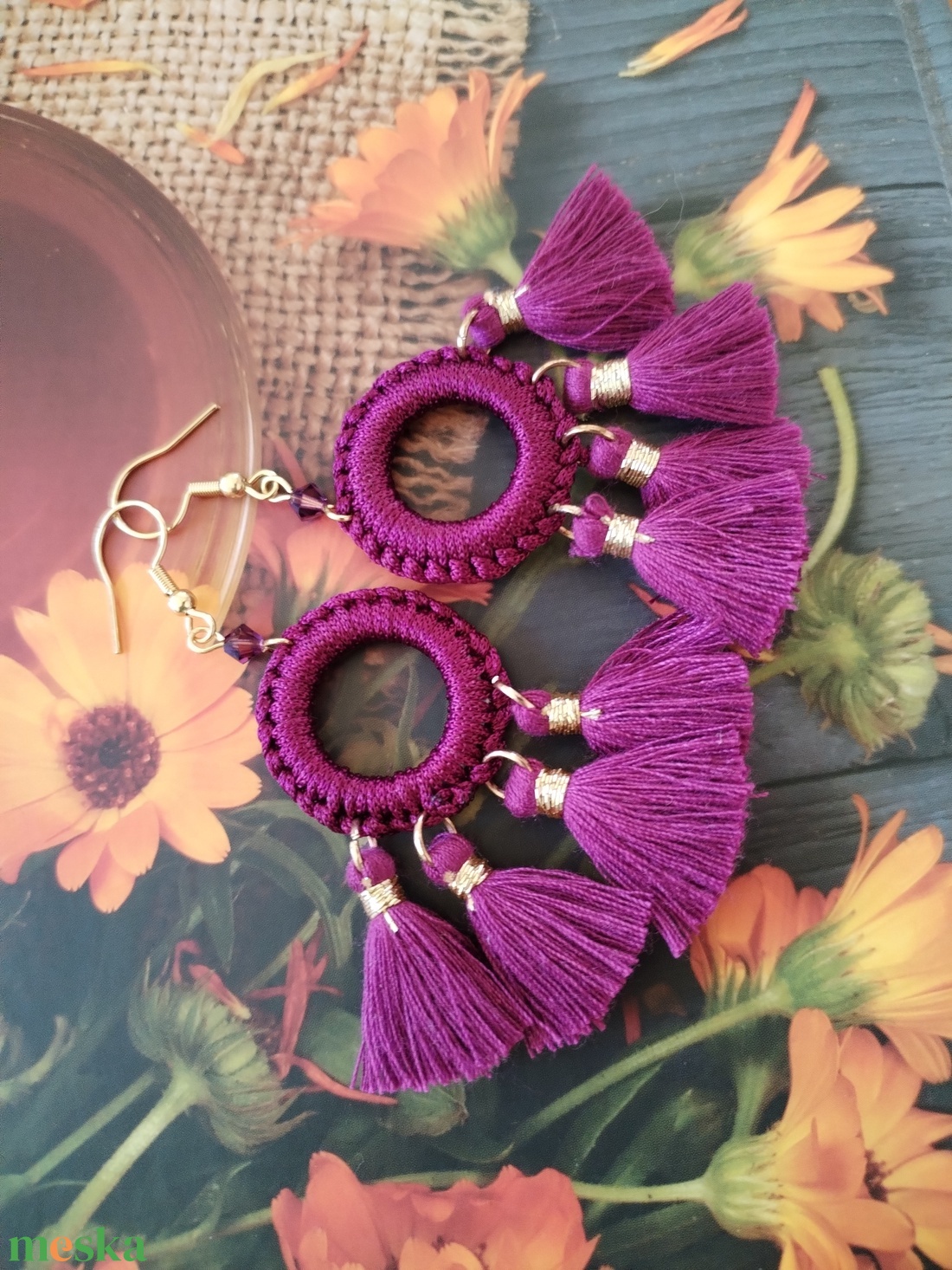 Padlizsán lila bojt fülbevaló - swarovski ametiszt kristály, arany színű nemesacél - ékszer - fülbevaló - rojtos fülbevaló - Meska.hu