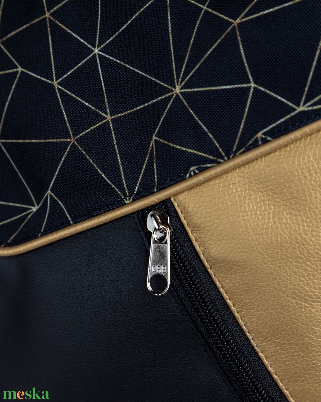 Fekete - arany 3in1 táska geometrikus mintával - táska & tok - variálható táska - Meska.hu