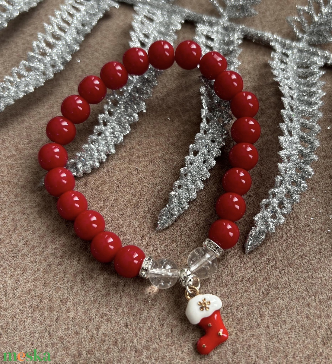 Karácsonyi karkötő -csizma - ékszer - karkötő - charm karkötő - Meska.hu