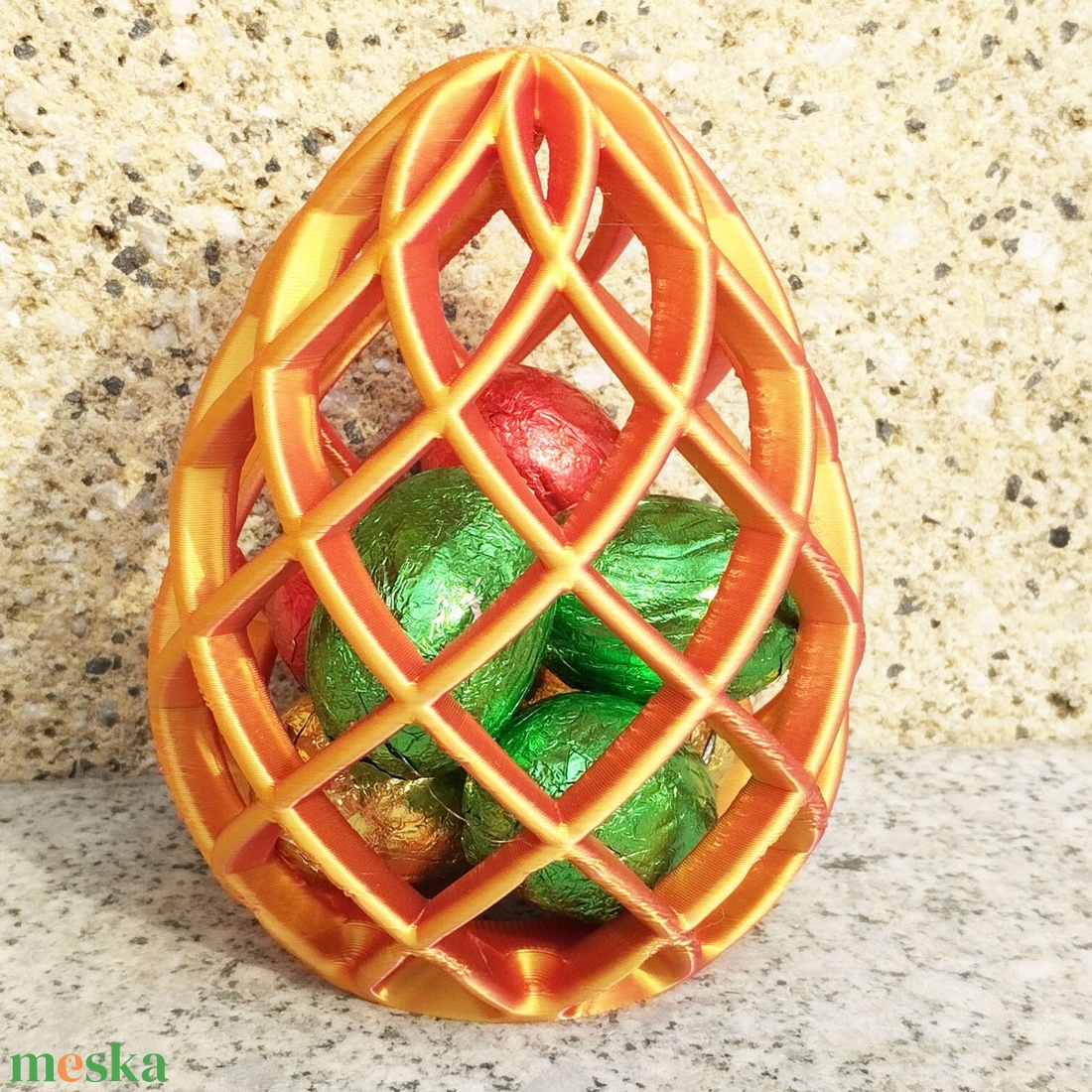 Nagy méretű Húsvéti Tojás 3 színben praktikus zárral az alján ajándékozáshoz pénzátadáshoz (kék, rózsaszín, arany-piros) - ünnepi díszek, dekorációk - húsvéti díszek és dekorációk - húsvéti ajándékátadó - Meska.hu