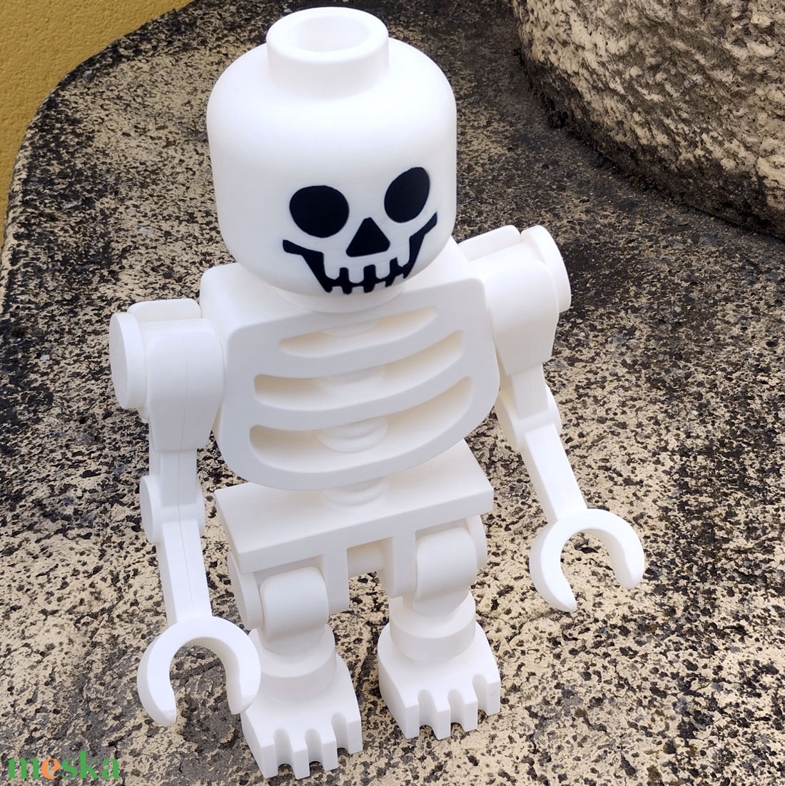 Óriás kocka-csontváz figura (40 cm) � 3D nyomtatott retró stílusú dekoráció és játék - otthon & életmód - dekoráció - halloween - halloweeni figurák - Meska.hu