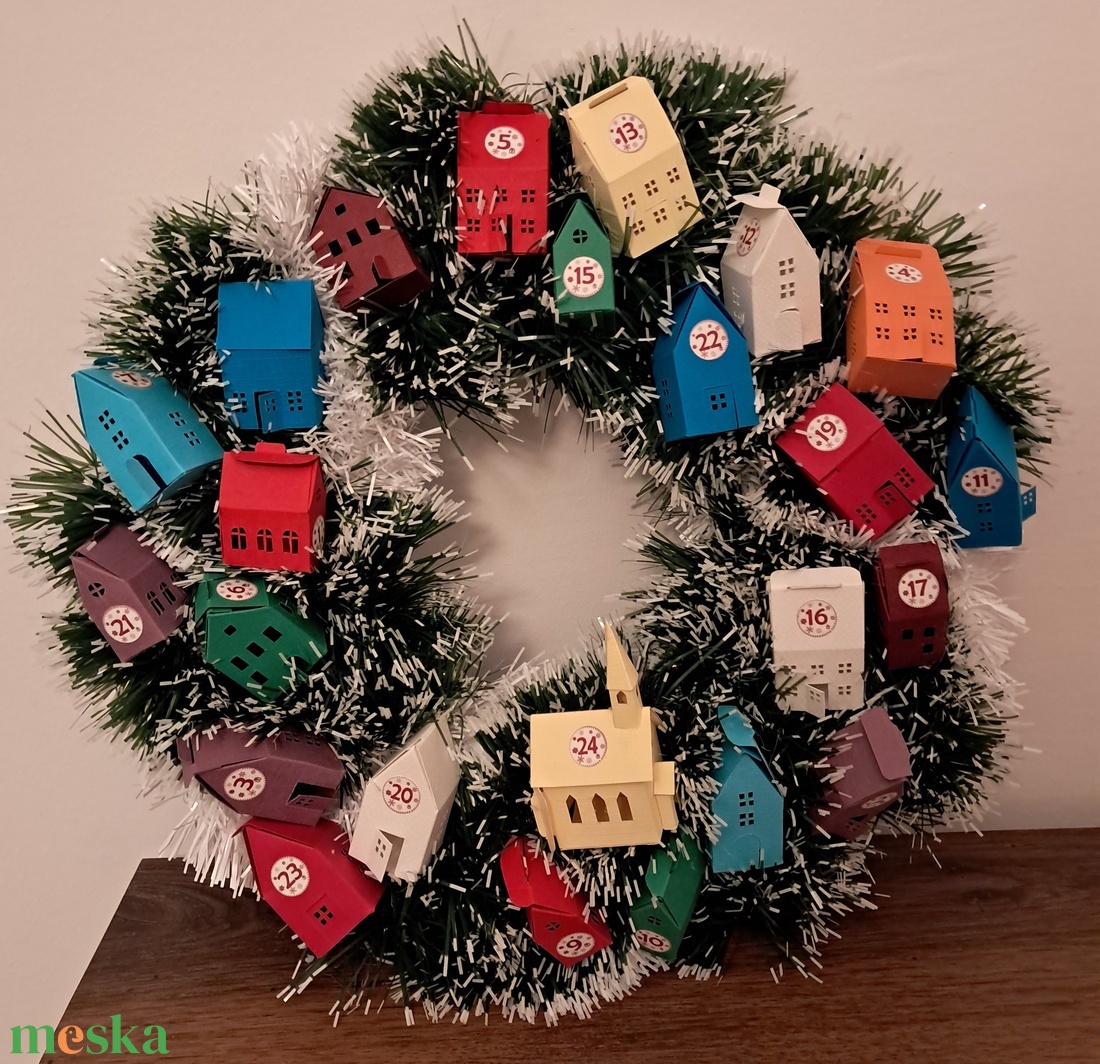 Adventi koszorú és naptár egyben világítással - karácsony - adventi díszek - adventi naptár - Meska.hu