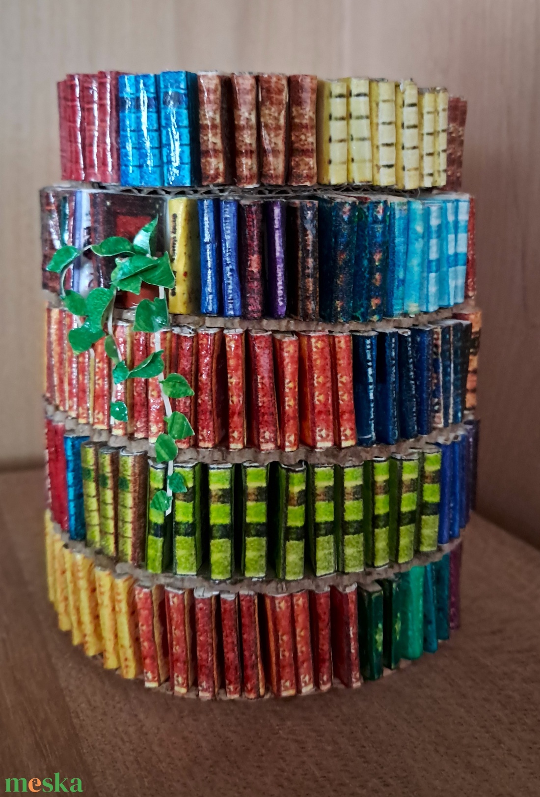 Könyvespolcos ceruzatartó - otthon & életmód - papír, írószer - tolltartó & ceruzatekercs - Meska.hu