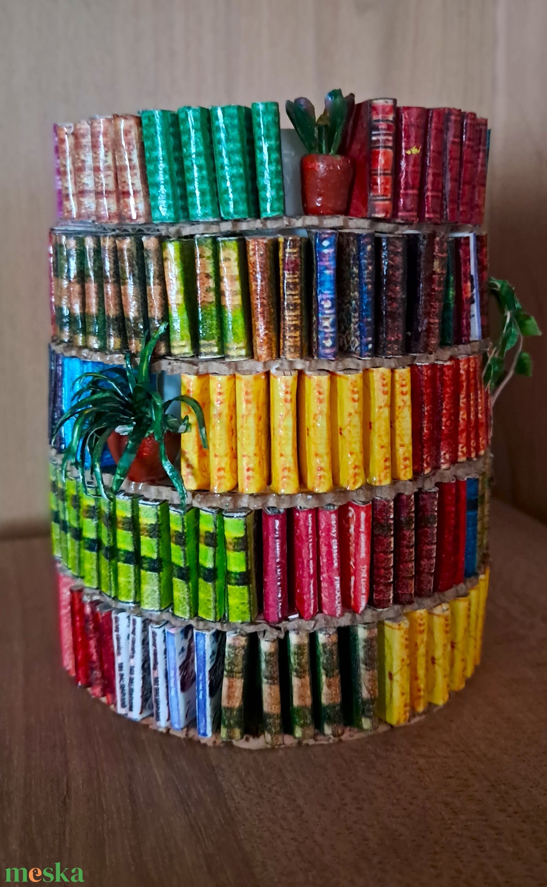 Könyvespolcos ceruzatartó - otthon & életmód - papír, írószer - tolltartó & ceruzatekercs - Meska.hu