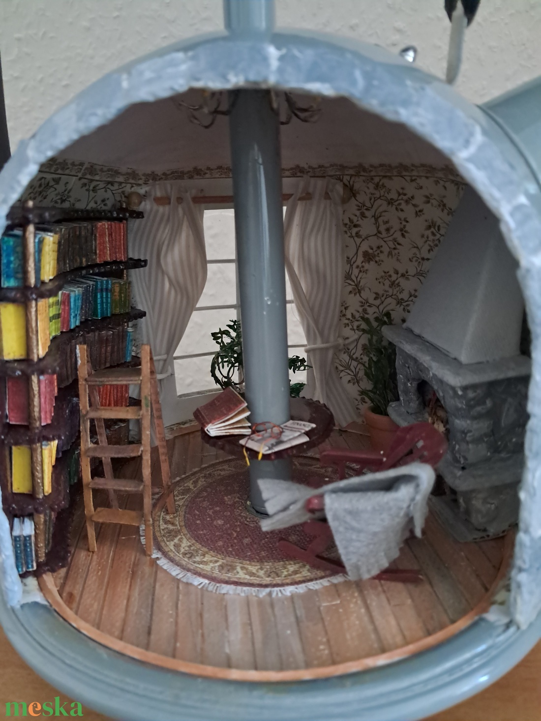 Egy manó szobája az asztalilámpában - otthon & életmód - lámpa - hangulatlámpa - Meska.hu