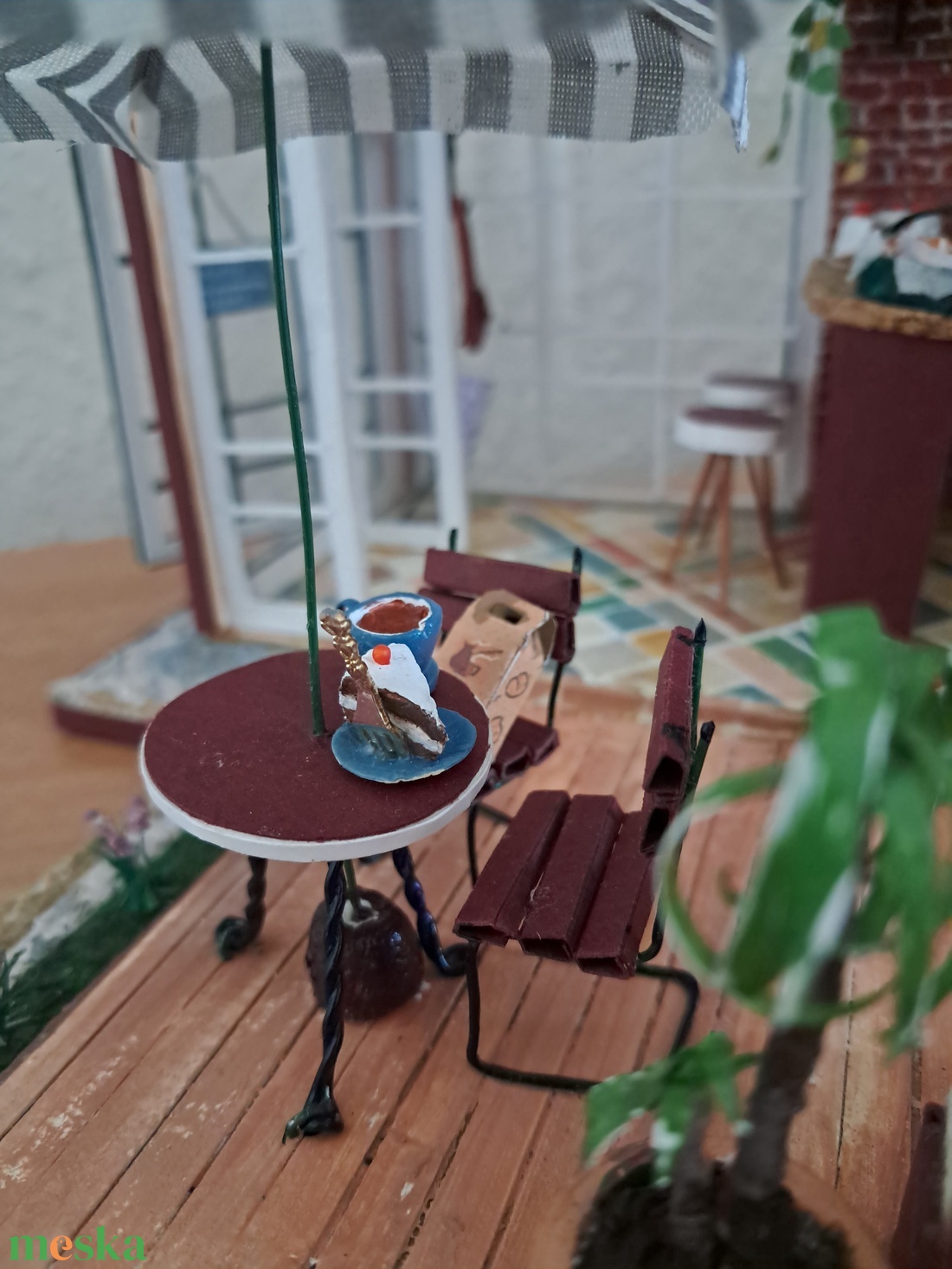 Miniatűr kávézó - polcbetét - otthon & életmód - dekoráció - asztal és polc dekoráció - asztaldísz - Meska.hu