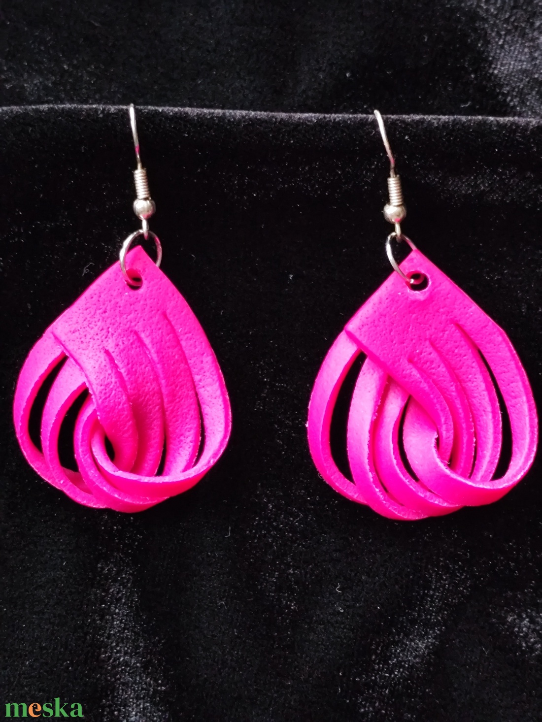 Bőrhatású fülbevaló  - ékszer - fülbevaló - lógó fülbevaló - Meska.hu