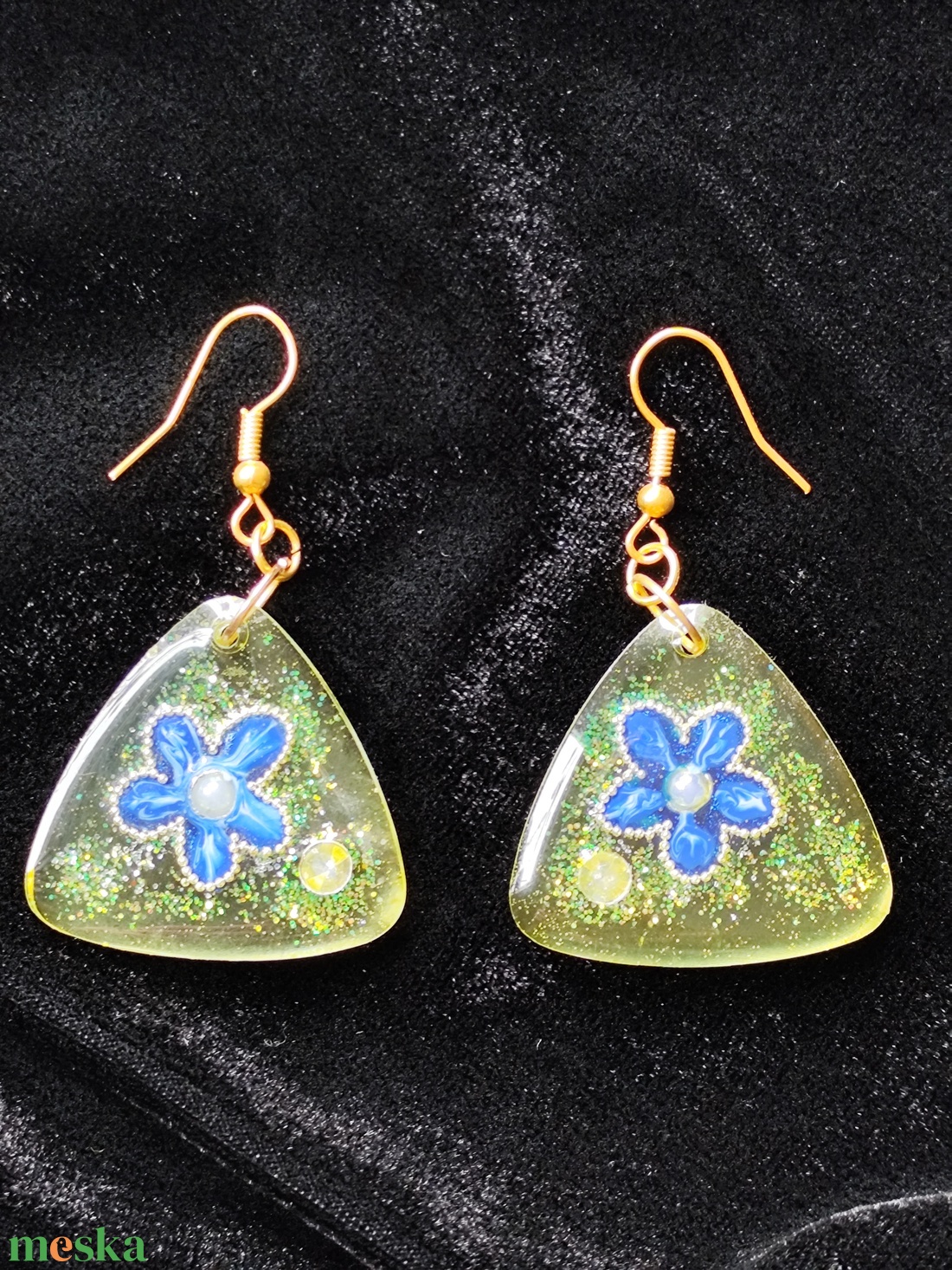 Kék virágos fülbevaló  - ékszer - fülbevaló - lógó fülbevaló - Meska.hu