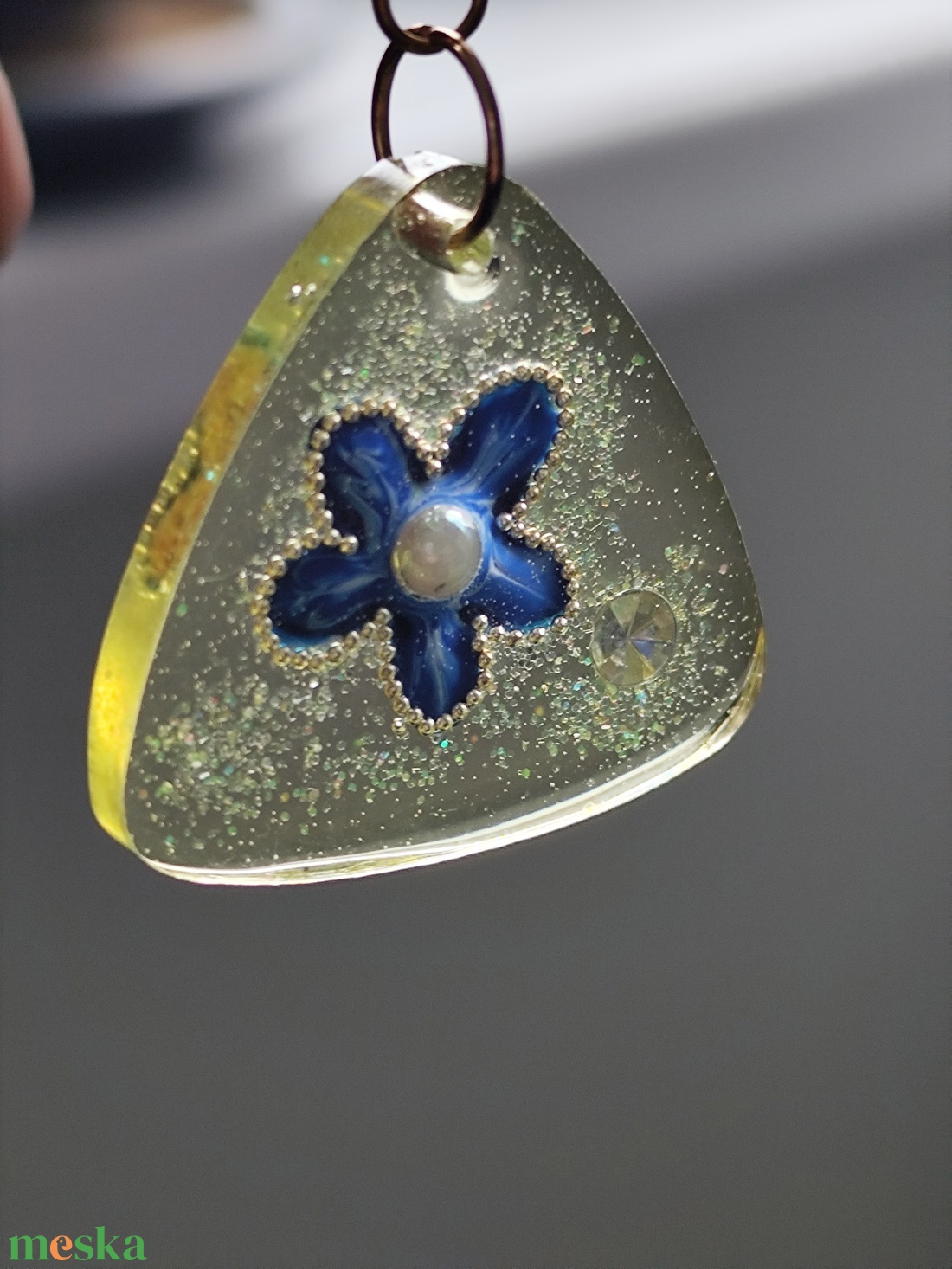 Kék virágos fülbevaló  - ékszer - fülbevaló - lógó fülbevaló - Meska.hu