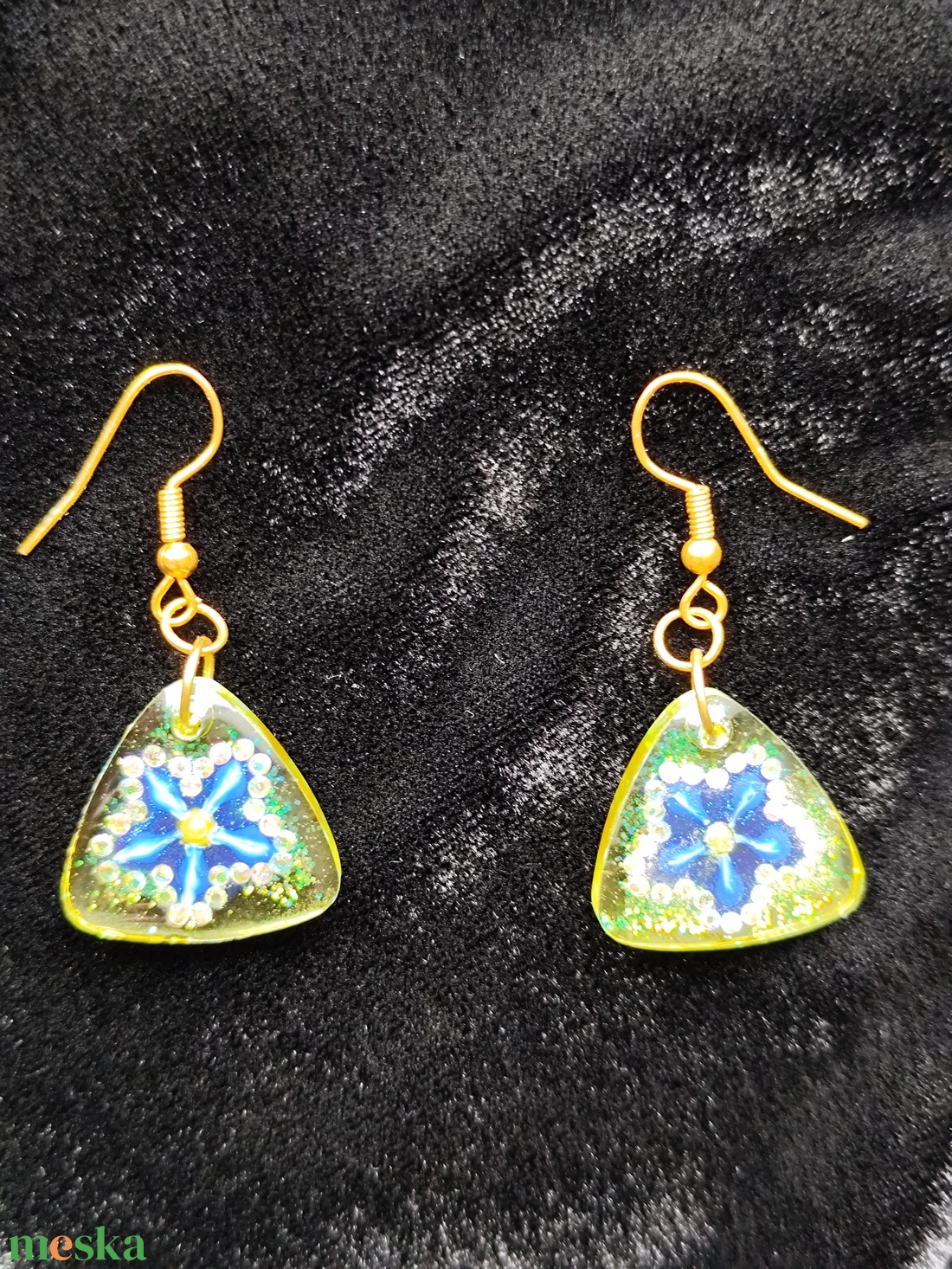 Kék epoxy fülbevaló  - ékszer - fülbevaló - lógó fülbevaló - Meska.hu