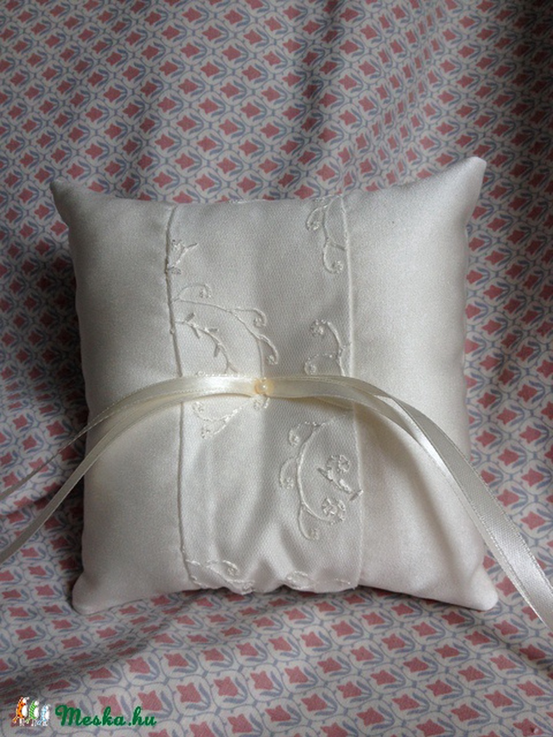 Ekrü színű csipkés gyűrűpárna -  - Meska.hu