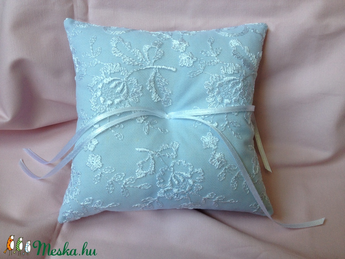 Kék színű csupa csipke gyűrűpárna -  - Meska.hu