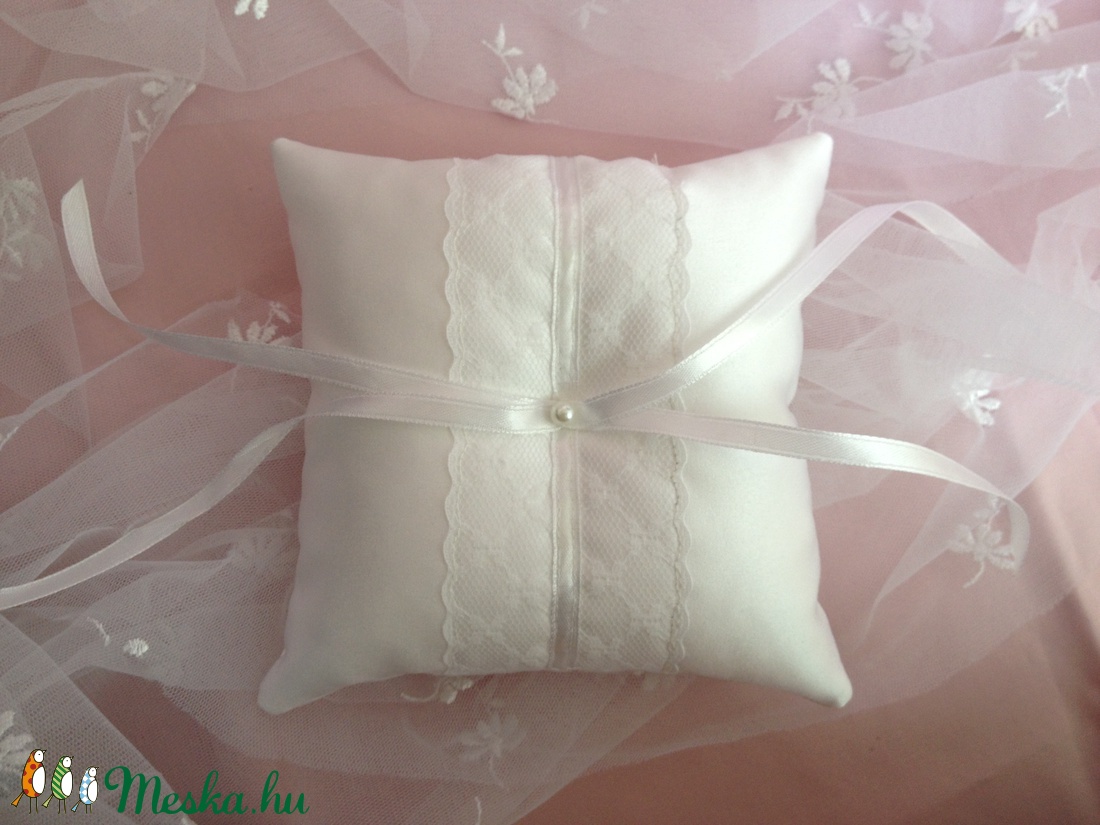 Hófehér csipkés gyűrűpárna -  - Meska.hu
