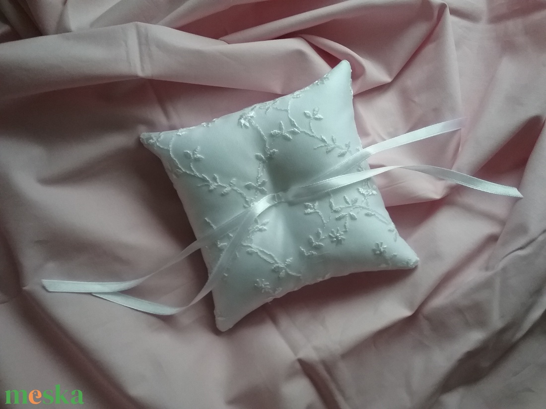 Hófehér csupa csipke gyűrűpárna -  - Meska.hu