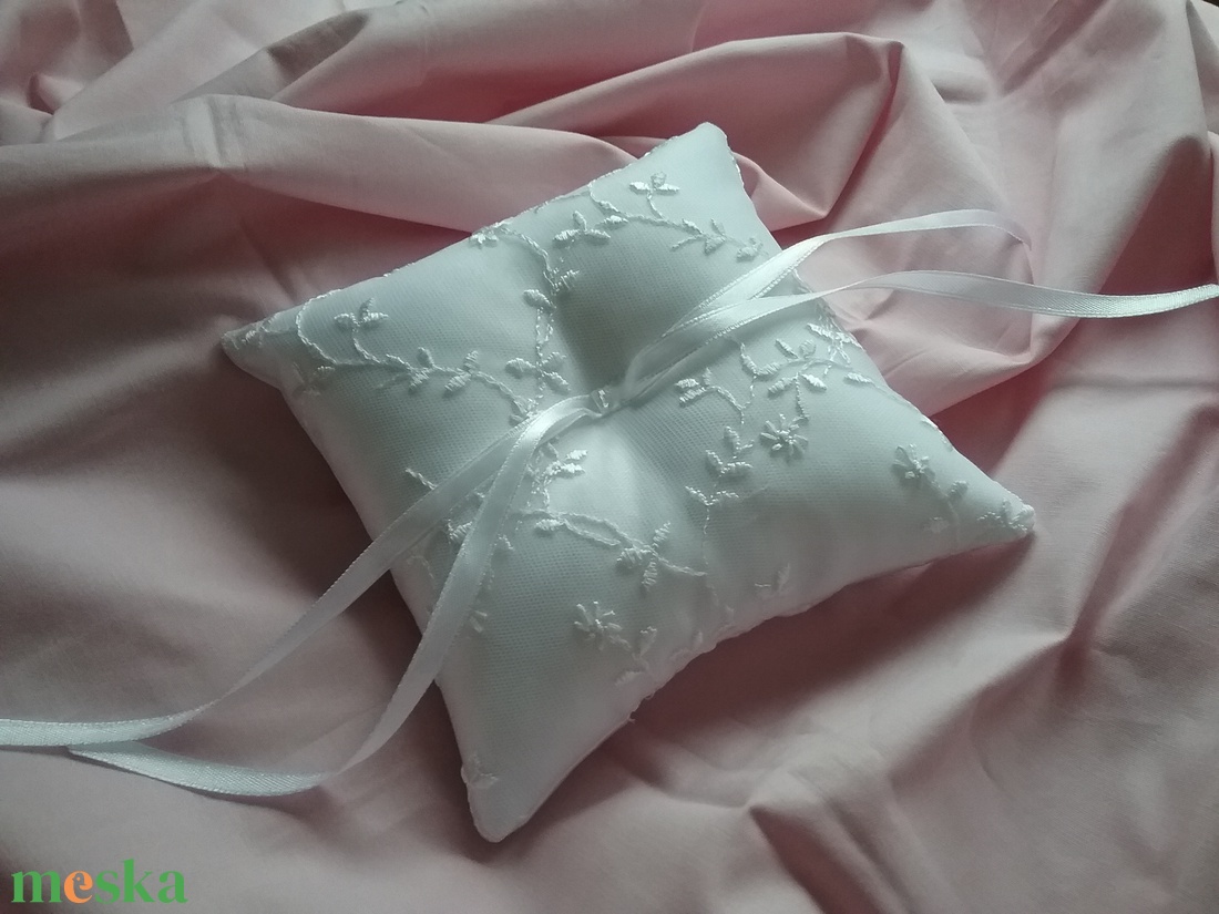 Hófehér csupa csipke gyűrűpárna -  - Meska.hu