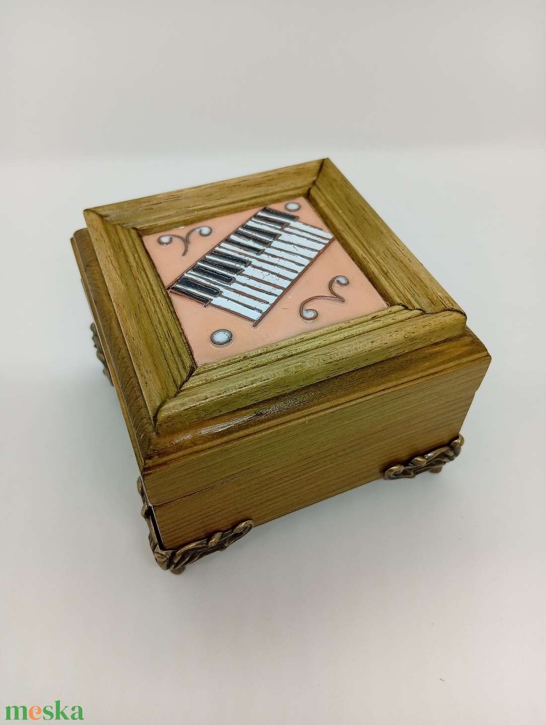 Zongorás fa  ékszerdoboz-tűzzománc betéttel  - ékszer - ékszertartó - ékszerdoboz - Meska.hu