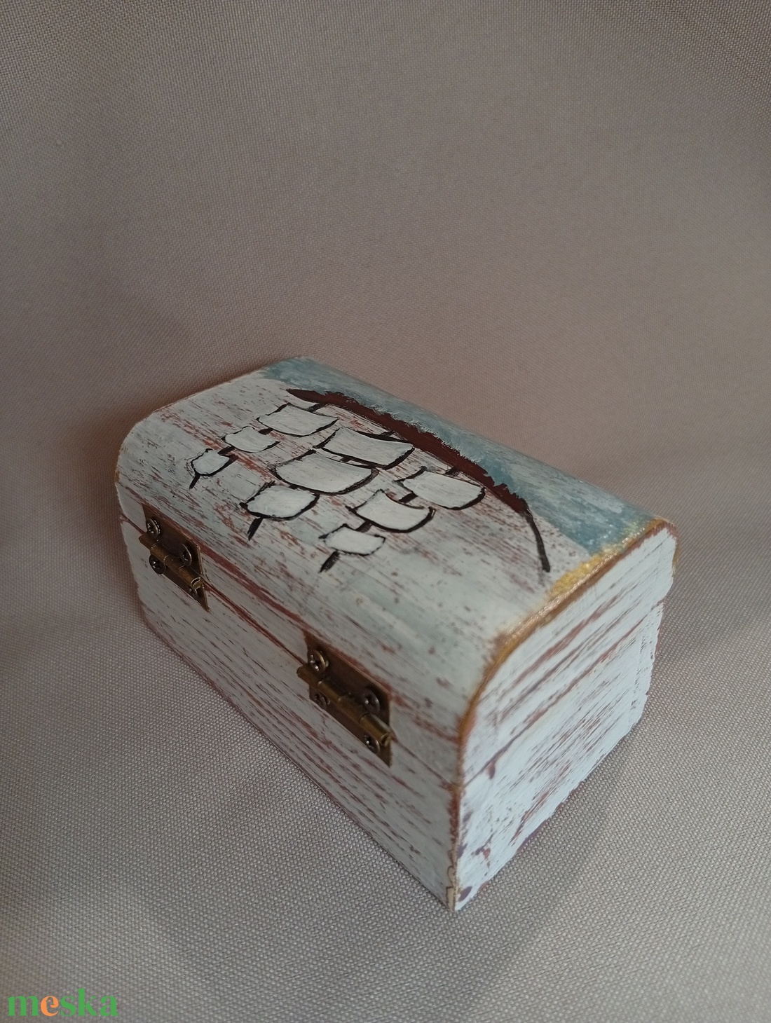 Hajós pici kincses doboz - baba - mama - babaszoba dekoráció - gyerekszoba falmatrica - Meska.hu