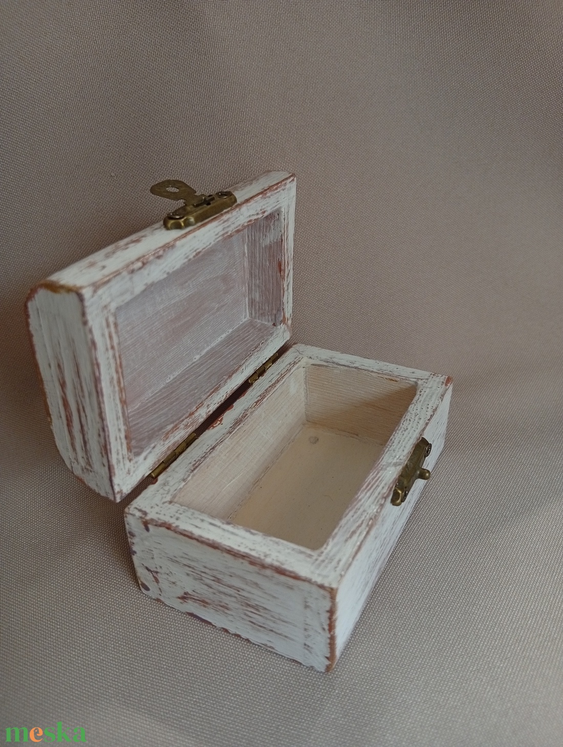 Hajós pici kincses doboz - baba - mama - babaszoba dekoráció - gyerekszoba falmatrica - Meska.hu