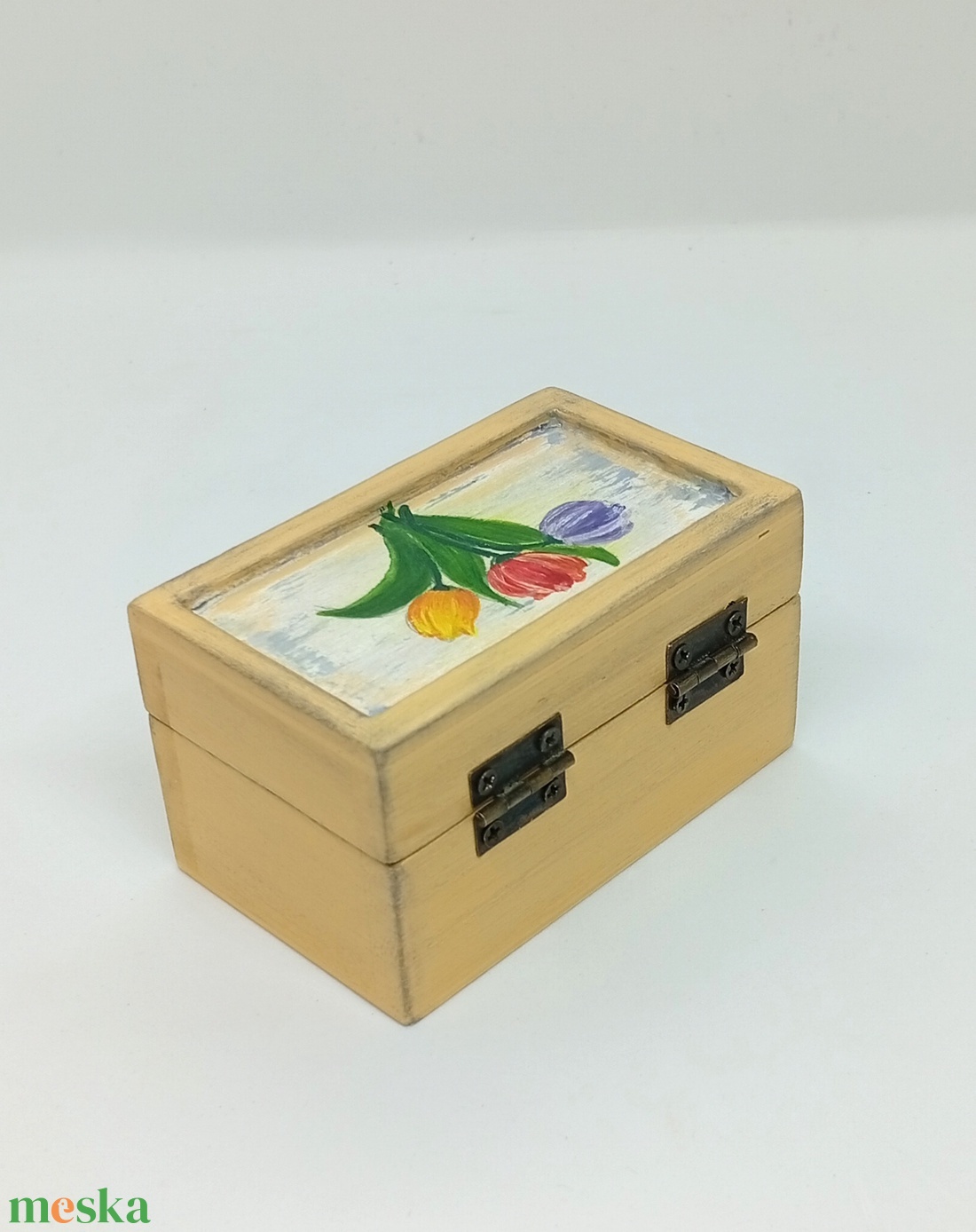 Tulipános pici kincses doboz - baba - mama - babaszoba dekoráció - gyerekszoba falmatrica - Meska.hu
