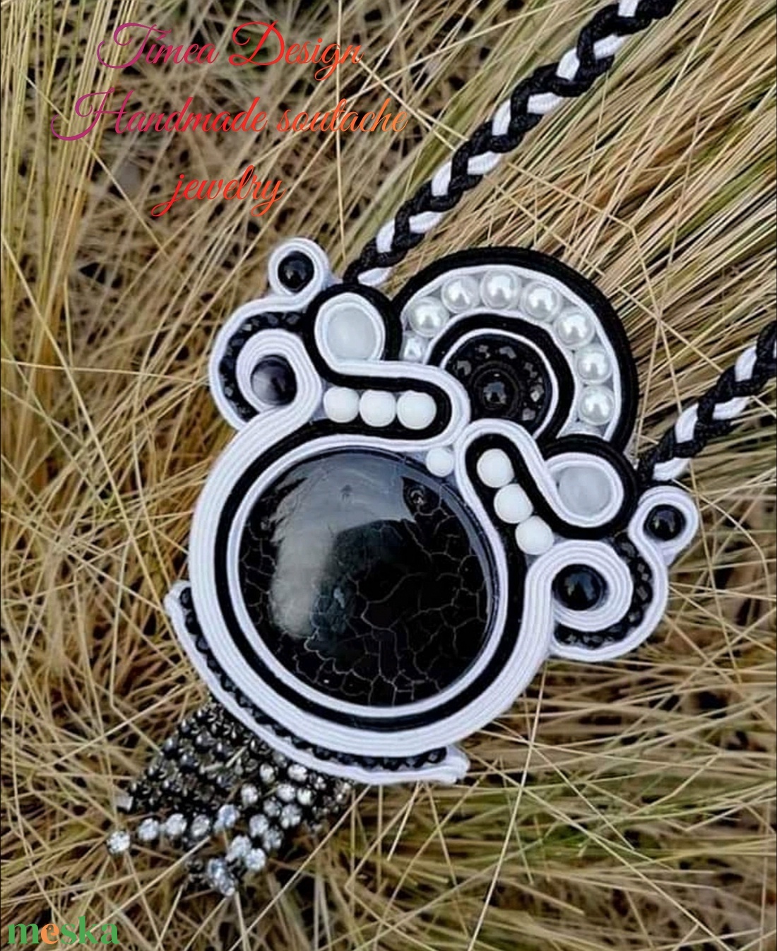 Fekete-fehér nyaklánc - ékszer - nyaklánc - medál - Meska.hu