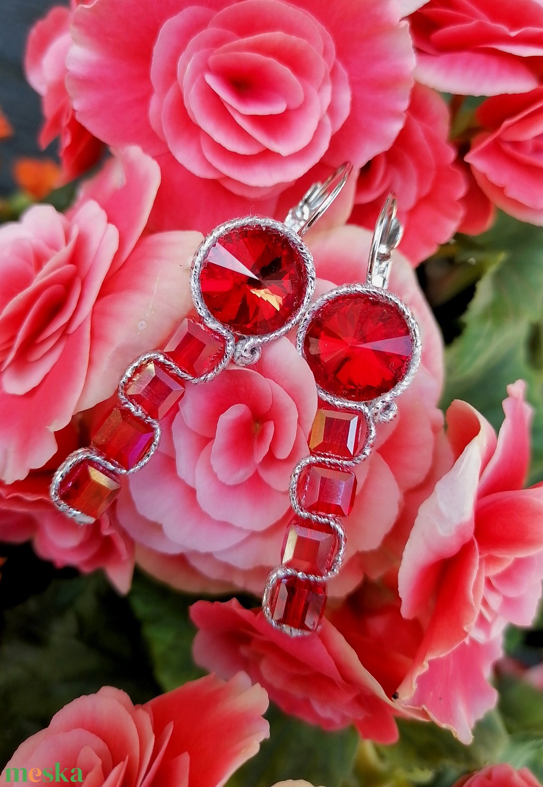 Rose fülbevaló - ékszer - fülbevaló - lógó fülbevaló - Meska.hu Rose fülbevaló - ékszer - fülbevaló - lógó fülbevaló - Meska.hu