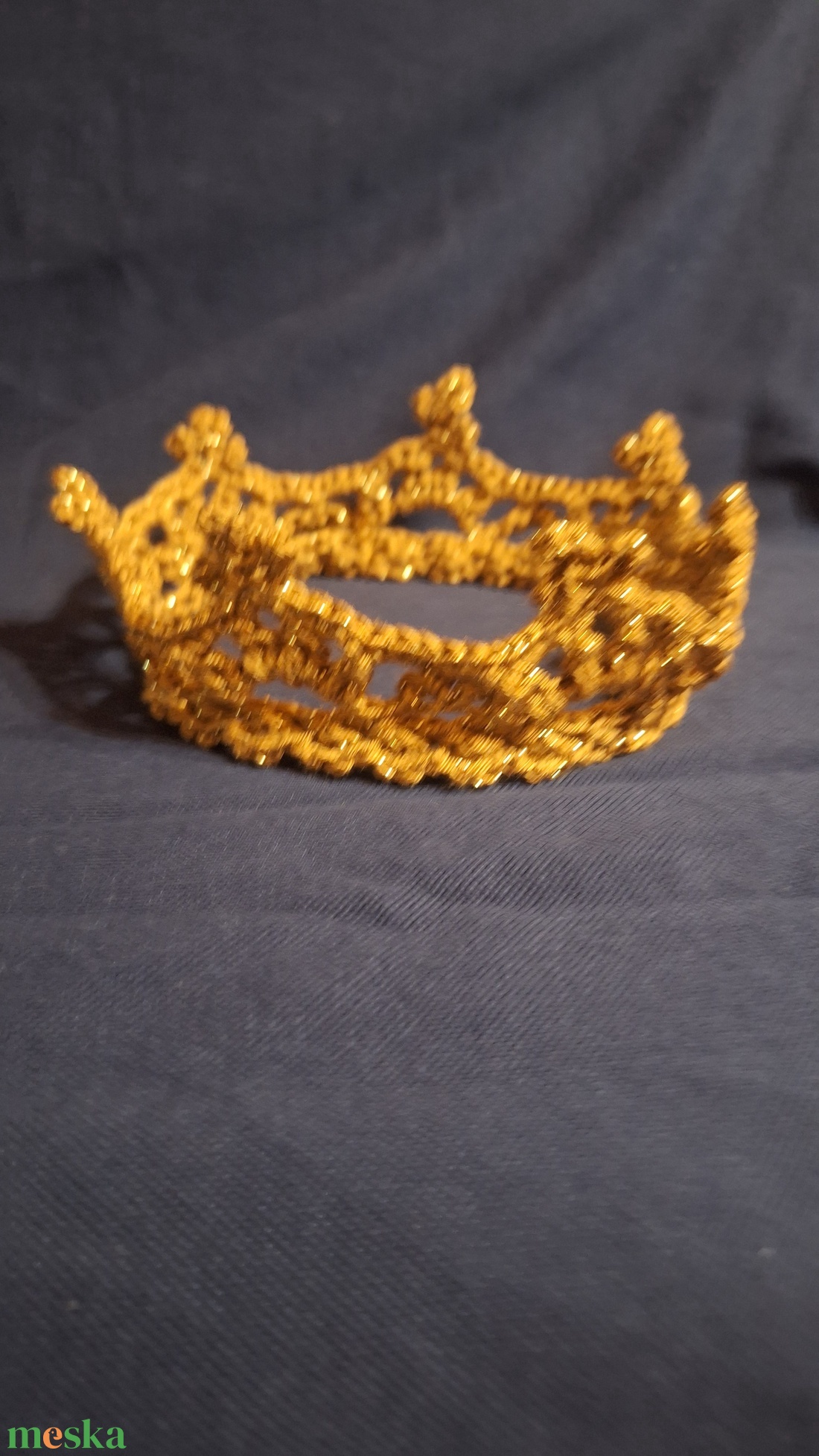 Aranyfényű Horgolt Születésnapi Korona � Puha és Elegáns - baba - mama - babafotózás - babafotózási kellékek - Meska.hu