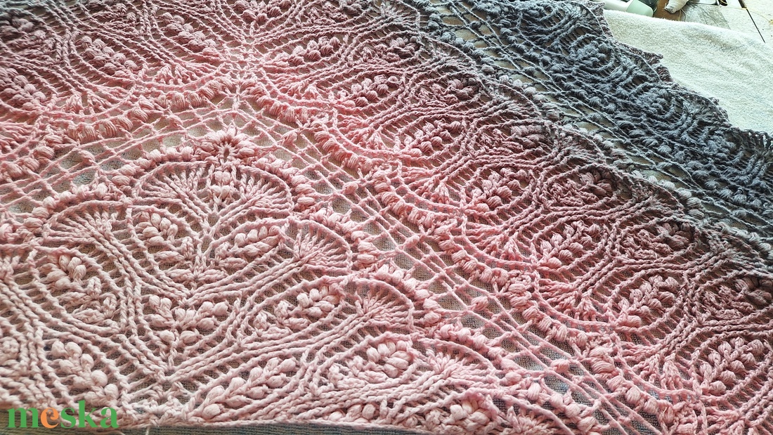 Tavaszi/ átmeneti kendő - ruha & divat - sál, sapka, kendő - vállkendő - Meska.hu