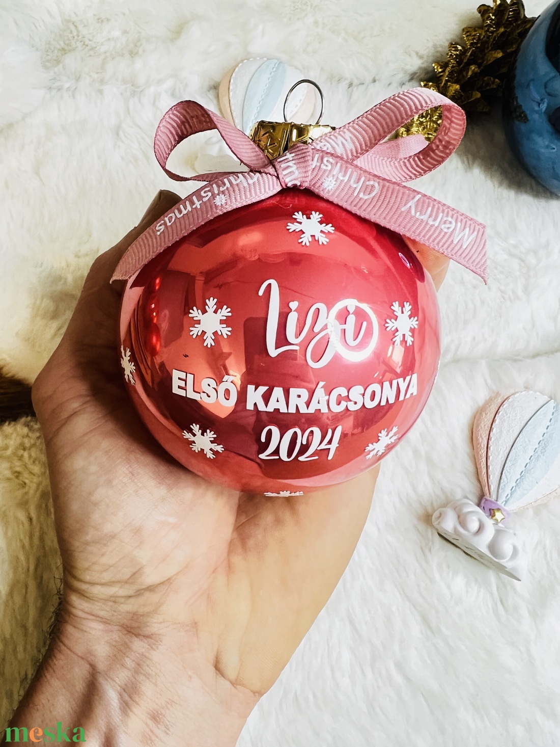 Első karácsonyom neves gömb 8 cm üveg  - karácsony - karácsonyi lakásdekoráció - karácsonyfadíszek - Meska.hu