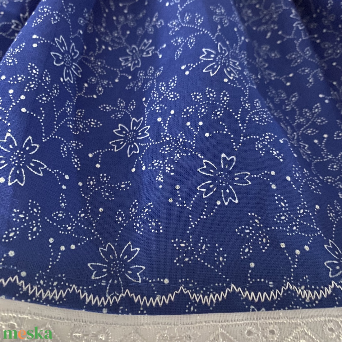 Pörgős szoknya eredeti kékfestő búzavirágos mintával 45 cm hosszú - ruha & divat - gyerekruha - szoknya - Meska.hu