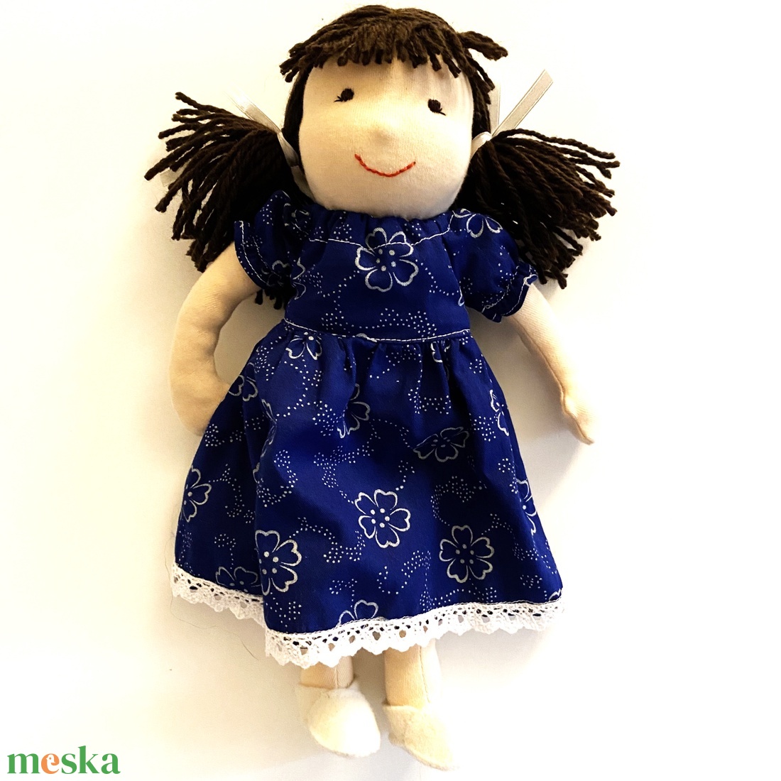 Baba eredeti kékfestő ruhában - játék & sport - baba & babaház - öltöztethető baba - Meska.hu