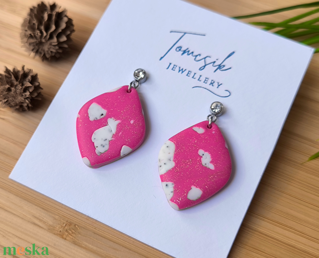Fülbevaló - Pink with Stone - ékszer - fülbevaló - lógó fülbevaló - Meska.hu