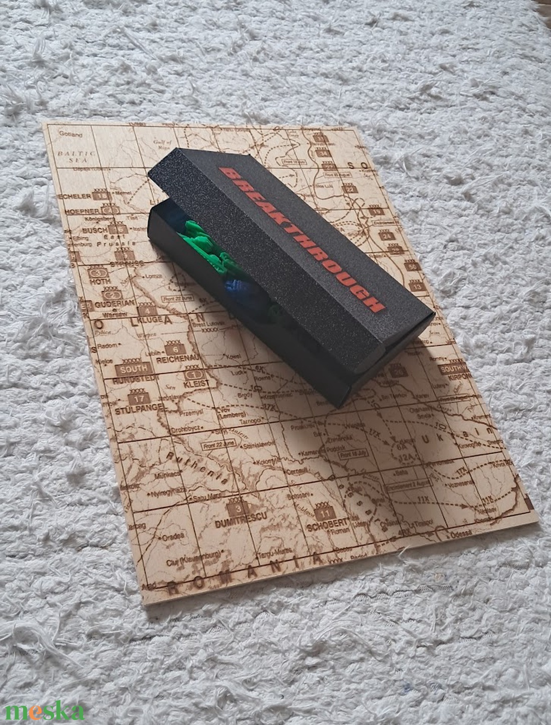 Áttörés-Breakthrought stratégiai társasjáték - játék & sport - táblajáték és kártyajáték - társasjátékok - dobókocka - Meska.hu