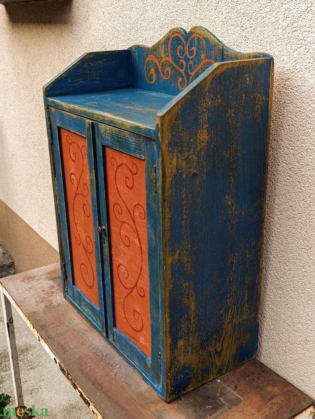 Rusztikus, antikolt, festett téka, faliszekrény - otthon & életmód - bútor - szekrény - Meska.hu Rusztikus, antikolt, festett téka, faliszekrény - otthon & életmód - bútor - szekrény - Meska.hu