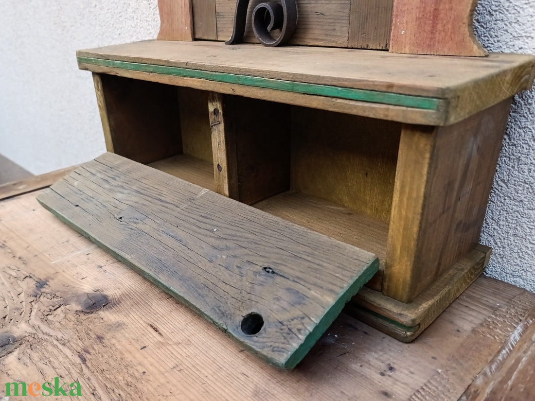 Rusztikus, antikolt, festett tükör, polc - otthon & életmód - bútor - szekrény - Meska.hu Rusztikus, antikolt, festett tükör, polc - otthon & életmód - bútor - szekrény - Meska.hu