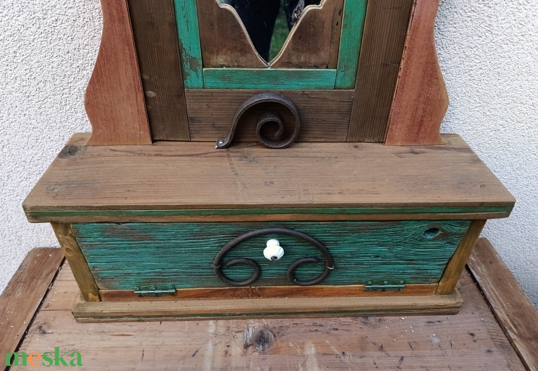 Rusztikus, antikolt, festett tükör, polc - otthon & életmód - bútor - szekrény - Meska.hu Rusztikus, antikolt, festett tükör, polc - otthon & életmód - bútor - szekrény - Meska.hu