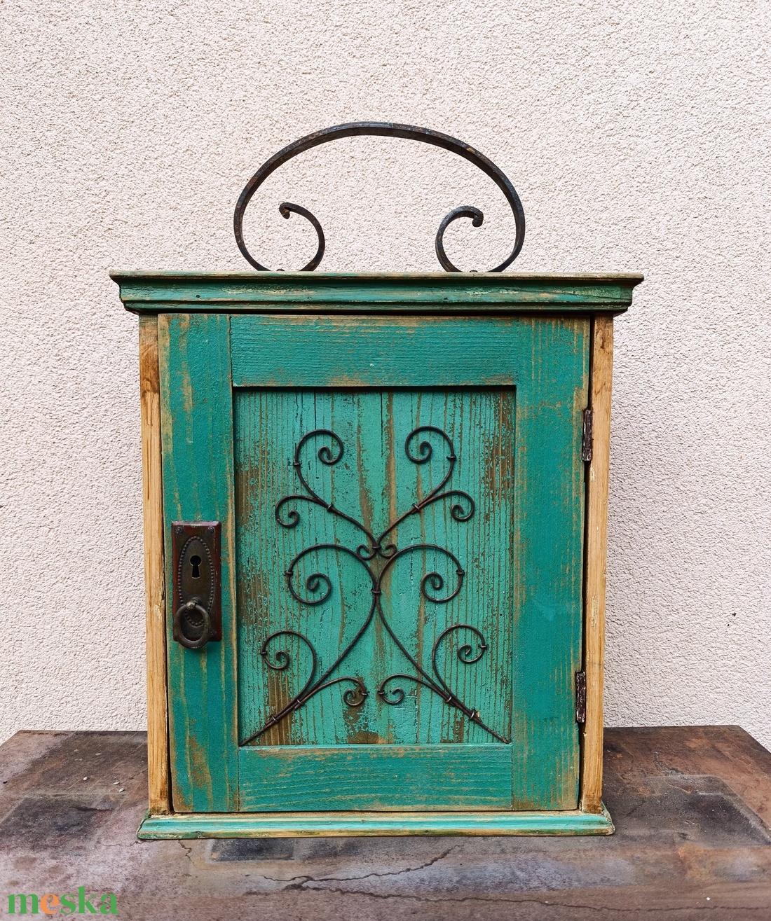 Rusztikus, antikolt, festett téka, faliszekrény - otthon & életmód - bútor - szekrény - Meska.hu Rusztikus, antikolt, festett téka, faliszekrény - otthon & életmód - bútor - szekrény - Meska.hu