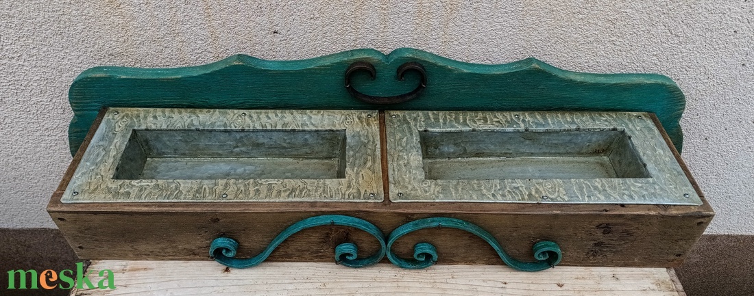 Rusztikus antikolt vintage kétfakkos tároló, virágtartó - otthon & életmód - bútor - szekrény - Meska.hu