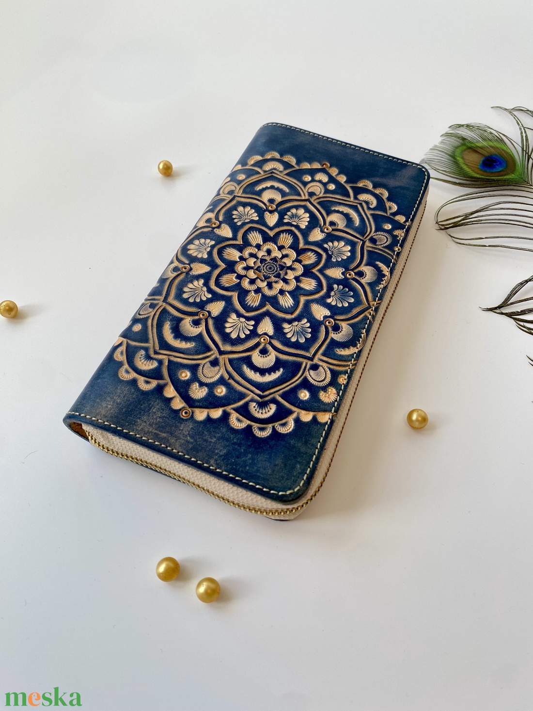 Női bőr pénztárca mandala vésettel - táska & tok - pénztárca & más tok - pénztárca - női pénztárca - Meska.hu