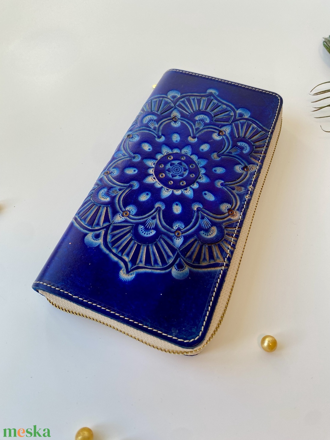 Női bőr pénztárca mandala vésettel - táska & tok - pénztárca & más tok - pénztárca - női pénztárca - Meska.hu