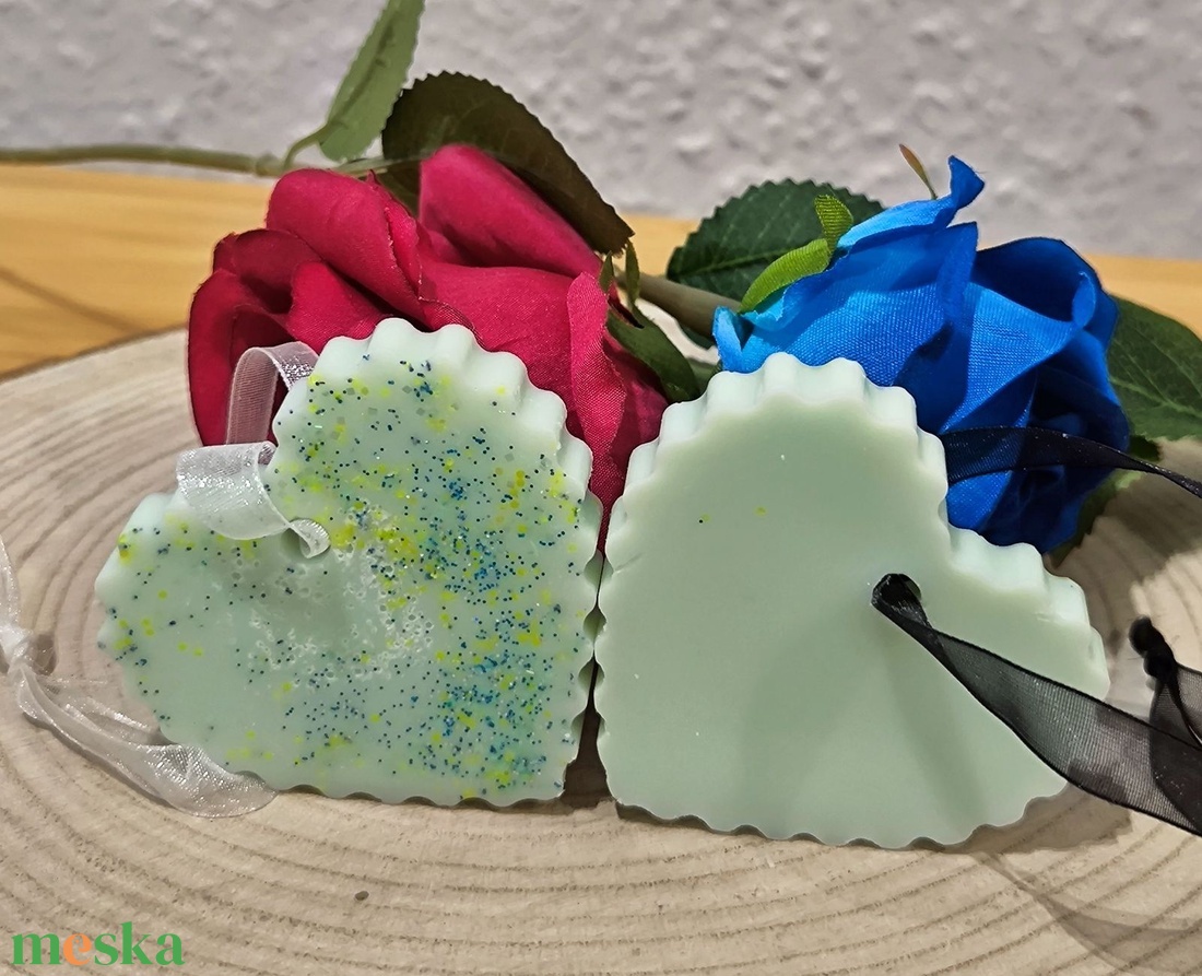 Szív formájú illatosító - otthon & életmód - gyertya, illat, aroma - illatviasz - Meska.hu Szív formájú illatosító - otthon & életmód - gyertya, illat, aroma - illatviasz - Meska.hu