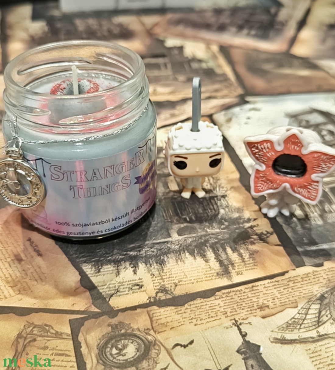 Stranger Things illatgyertya - otthon & életmód - gyertya, illat, aroma - gyertya - Meska.hu