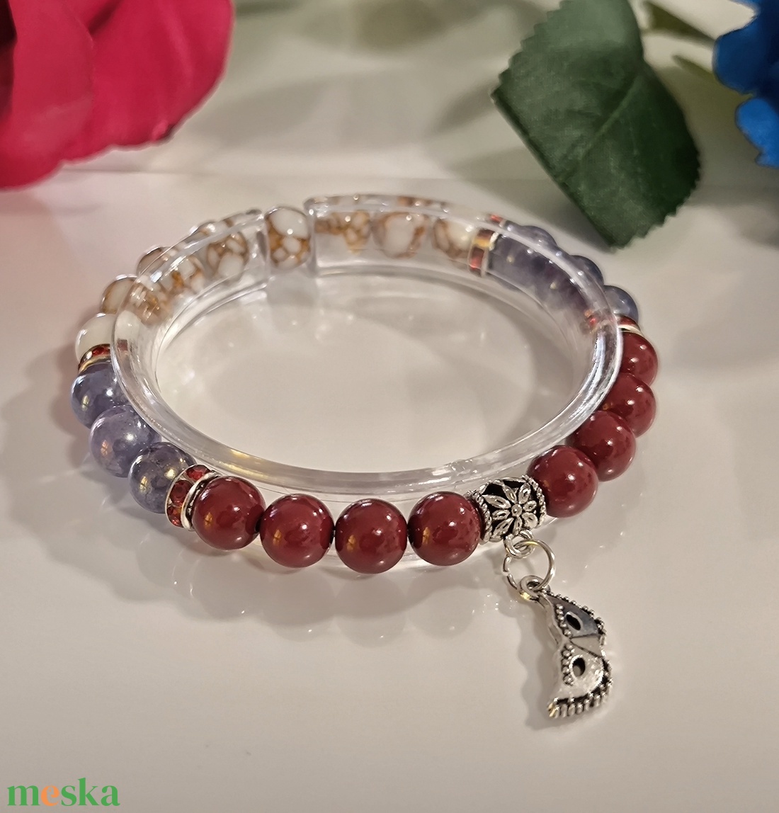 Ásvány karkötő - maszk medállal - ékszer - karkötő - karkötő medállal - Meska.hu