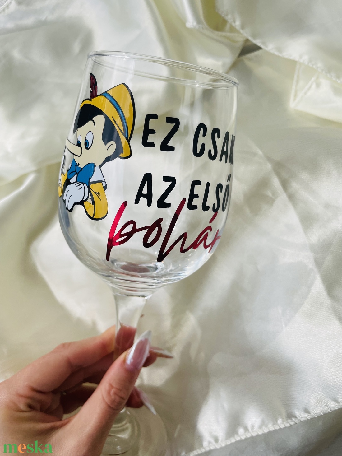 Egyedi tervezésű vicces mesehősös boros pohár - otthon & életmód - konyhafelszerelés, tálalás - tálalás - boros poharak, szettek - Meska.hu Egyedi tervezésű vicces mesehősös boros pohár - otthon & életmód - konyhafelszerelés, tálalás - tálalás - boros poharak, szettek - Meska.hu