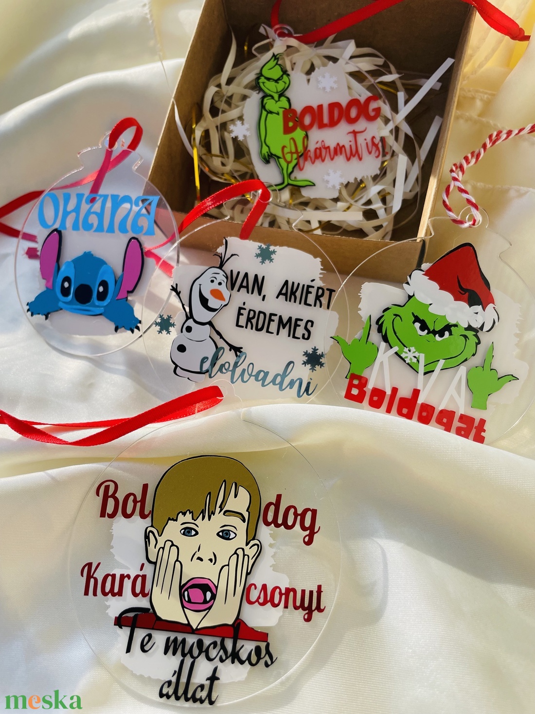 Egyedi filmes karácsonyfa dísz díszdobozban - karácsony - karácsonyi lakásdekoráció - karácsonyfadíszek - Meska.hu